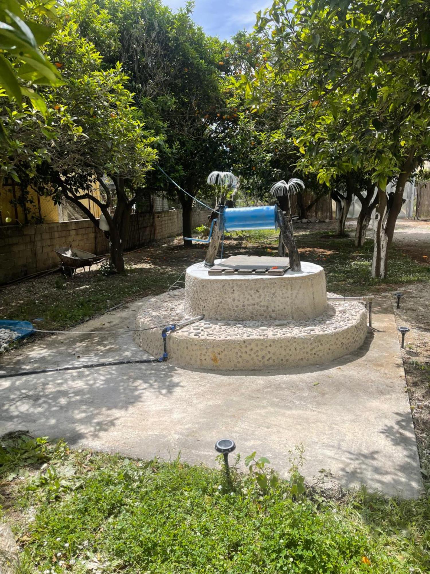 Little 2 * Himare